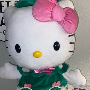 Hello Kitty  Christmas greeter
